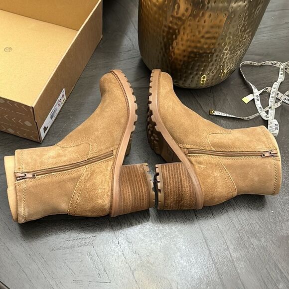 ZODIAC Women's Gannet Lug Sole Boots - Picture 6 of 12